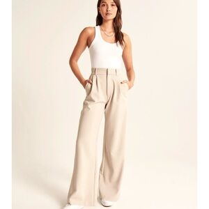 Chic Beige Wide-Leg Trousers
